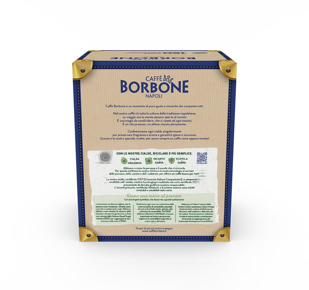 Comparación de tamaño de cápsula Caffè Borbone junto a taza, idea de proporción