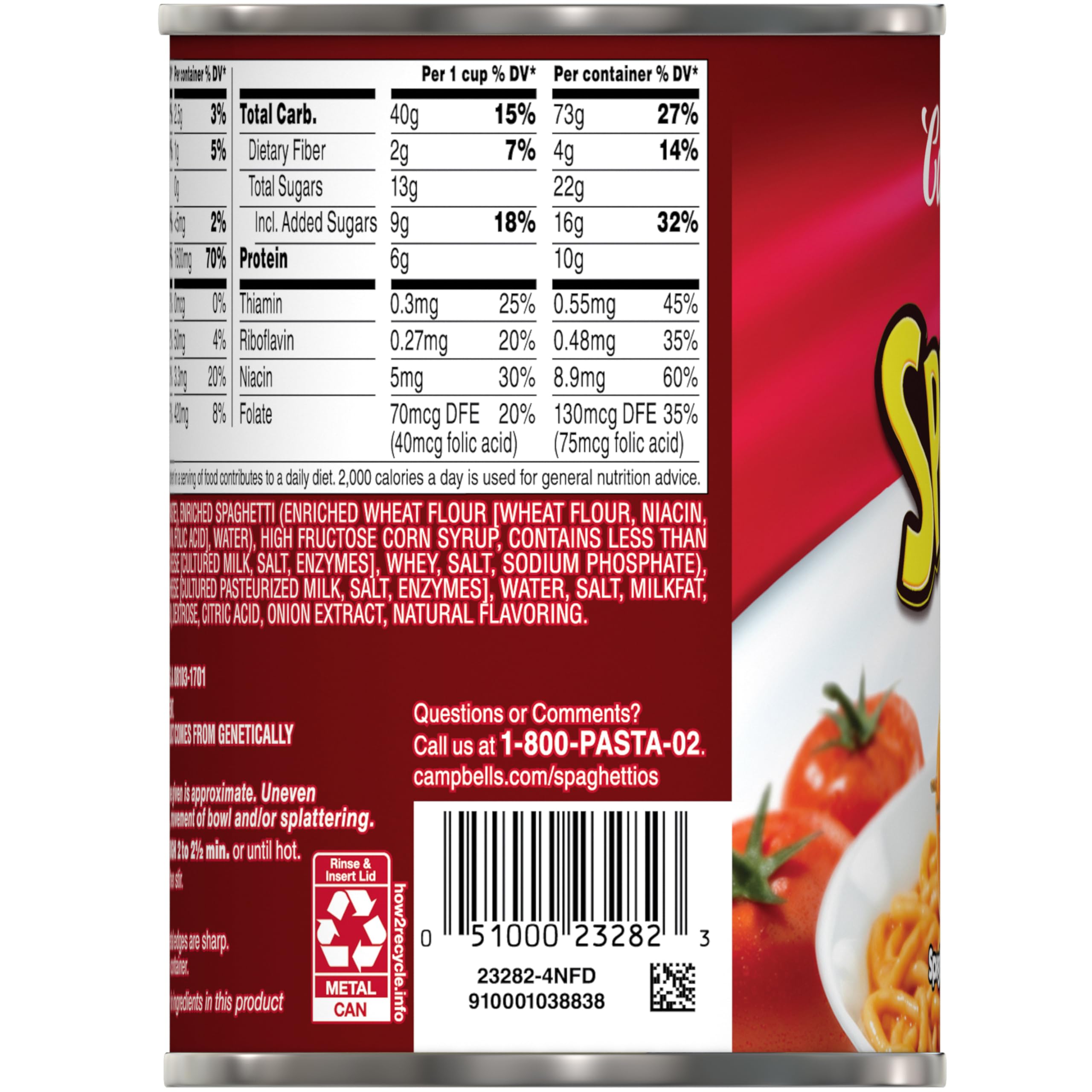 Campbell's espagueti servido con pan de ajo y ensalada para una comida completa