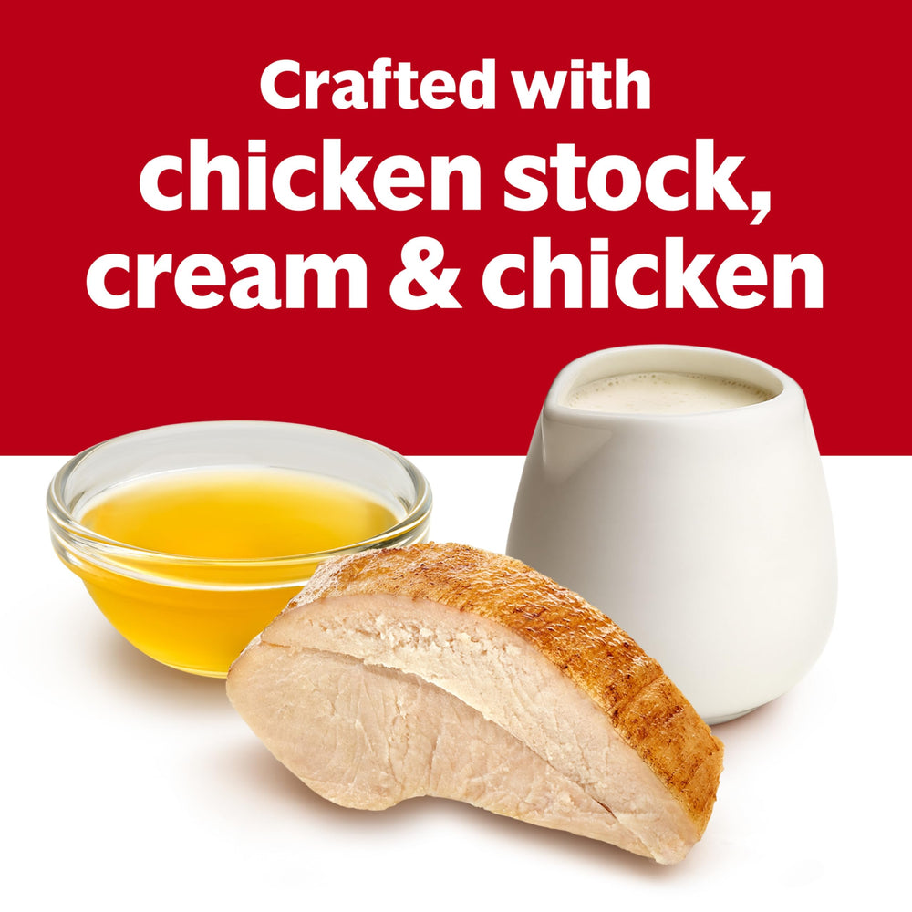 Campbell's crema de pollo mezclada en pasta cremosa, aporta cuerpo al plato