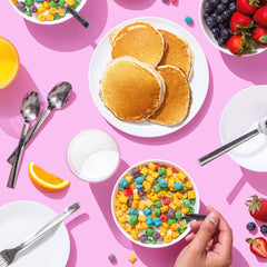 Cap'n Crunch All Berries servido en tazón listo para comer, ideal para desayuno rápido
