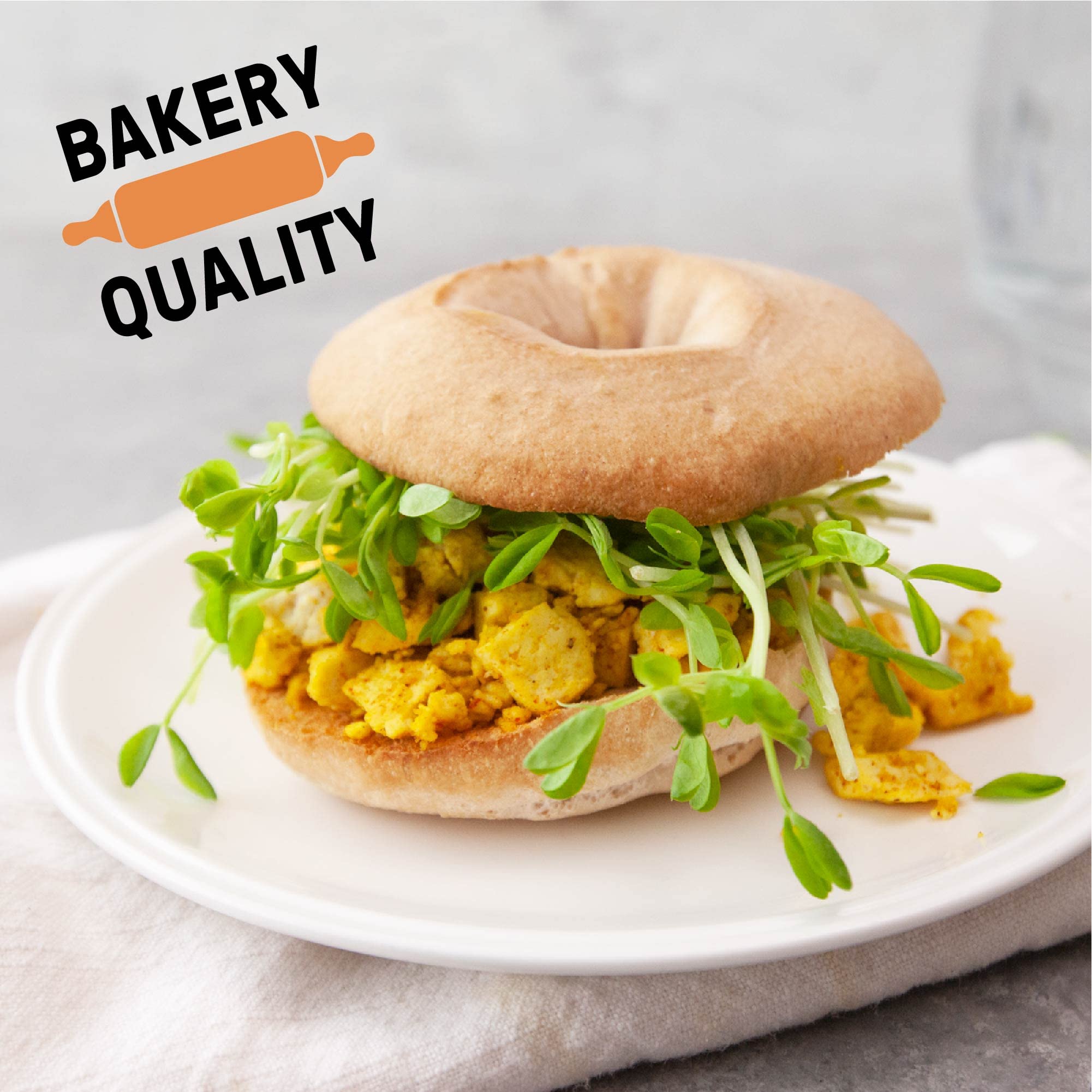 Carbonaut bagel tostado con toppings, sabor crujiente y nutritivo