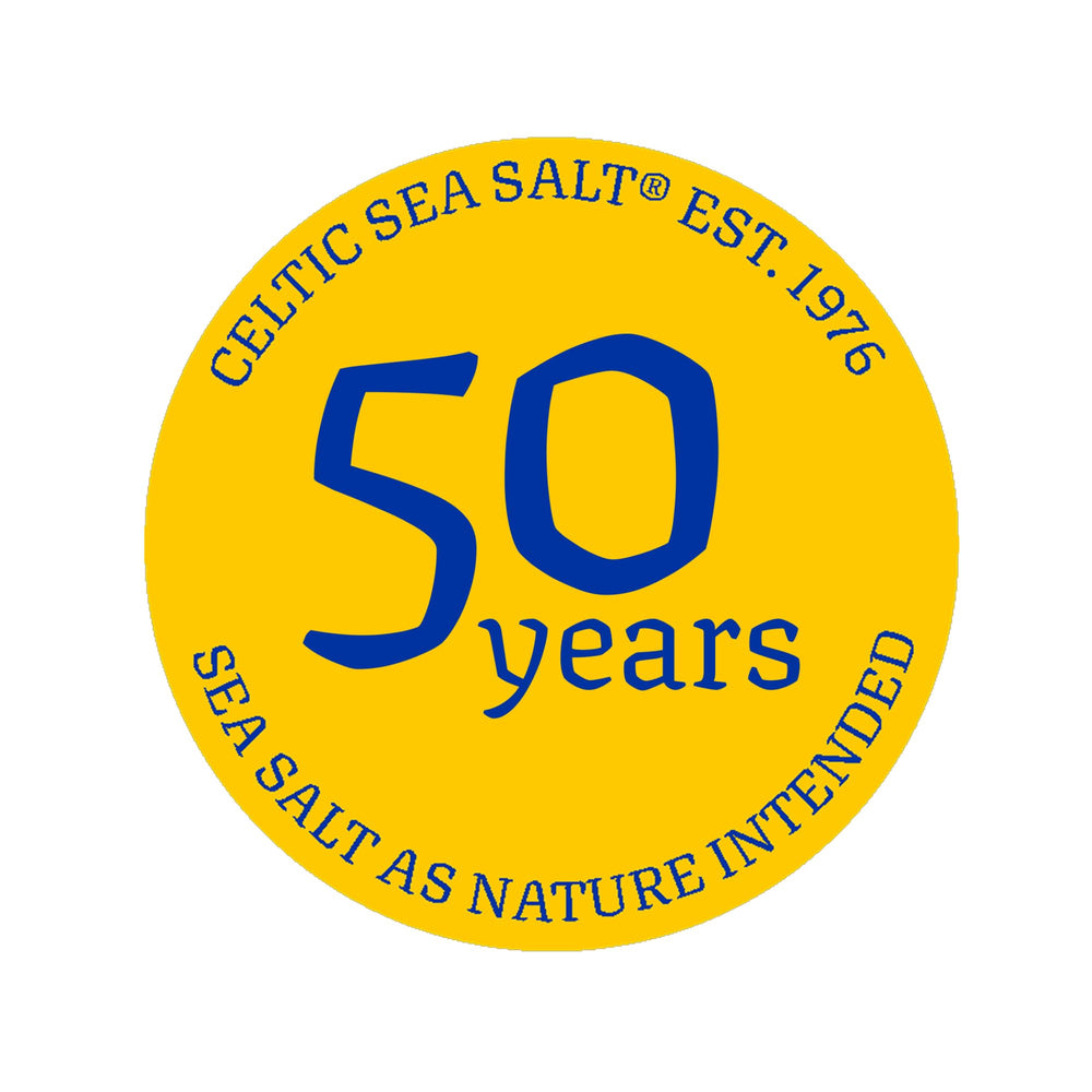 Celtic Sea Salt bote en cocina mostrando almacenamiento práctico