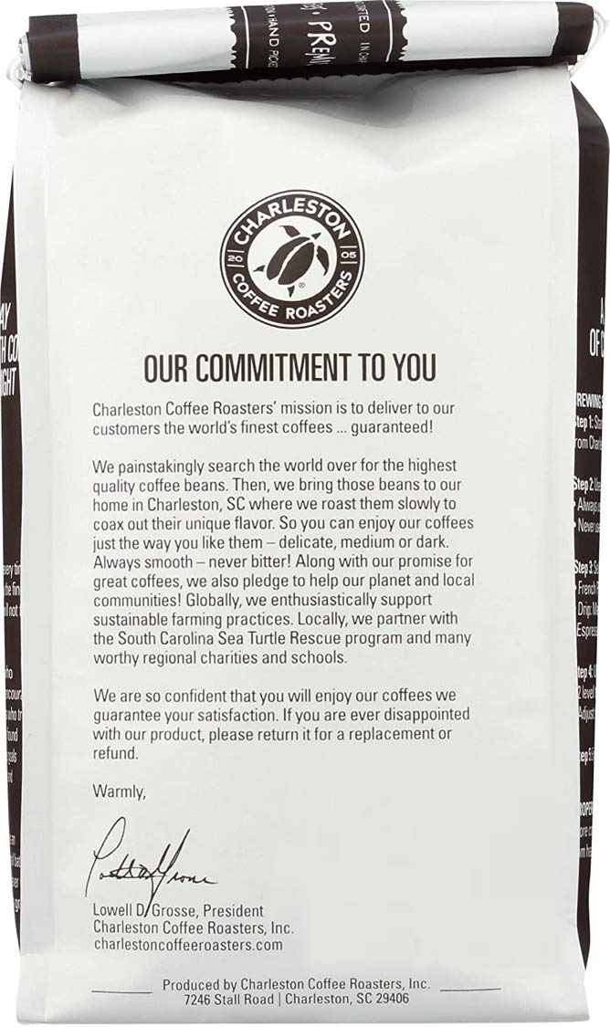 Charleston Coffee Roasters granos enteros seleccionados mostrando calidad