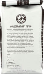 Charleston Coffee Roasters granos enteros seleccionados mostrando calidad