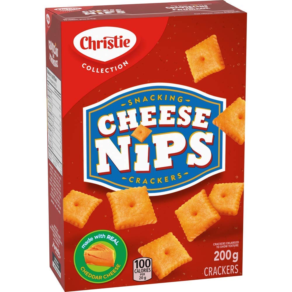 Cheese Nips galletas servidas en taza como snack práctico y listo