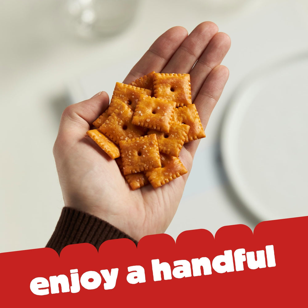 Cheez-It textura superficial resaltando el queso real y crujiente
