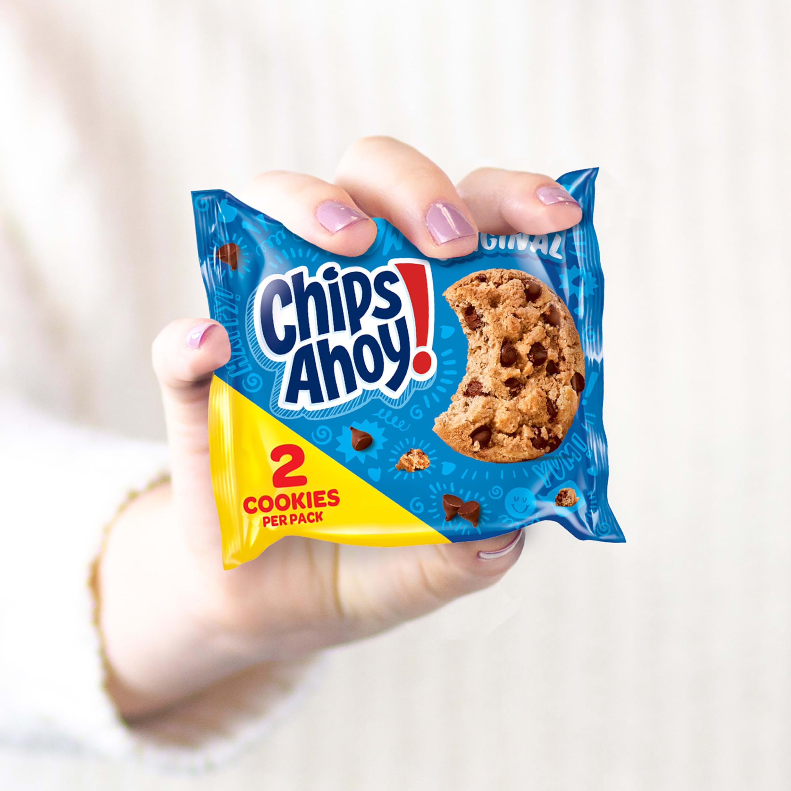 Chips Ahoy! caja abierta mostrando 20 paquetes listos para usar