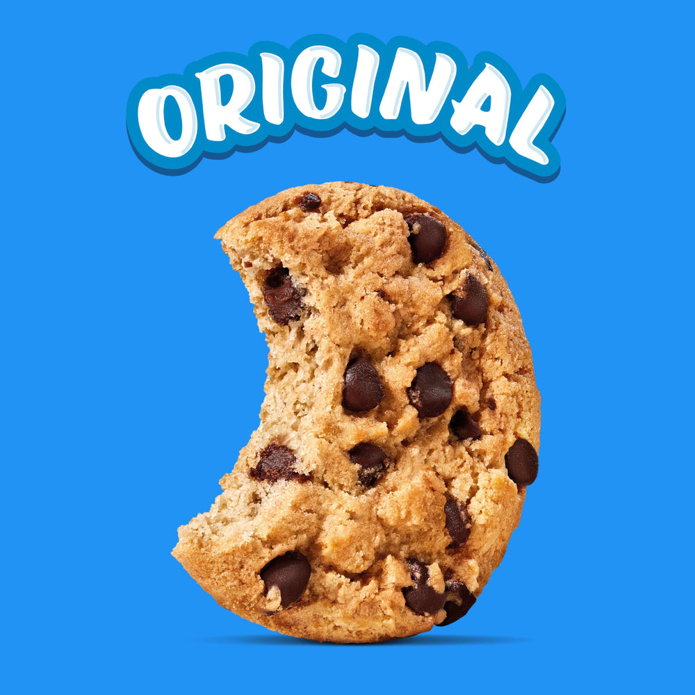 Chips Ahoy! comparación de tamaño en mano para entender porción
