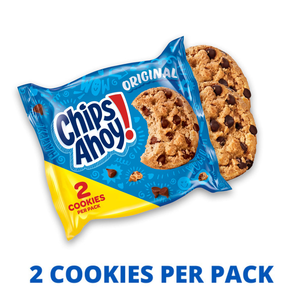 Chips Ahoy! galleta en mano ideal para snack rápido fuera de casa