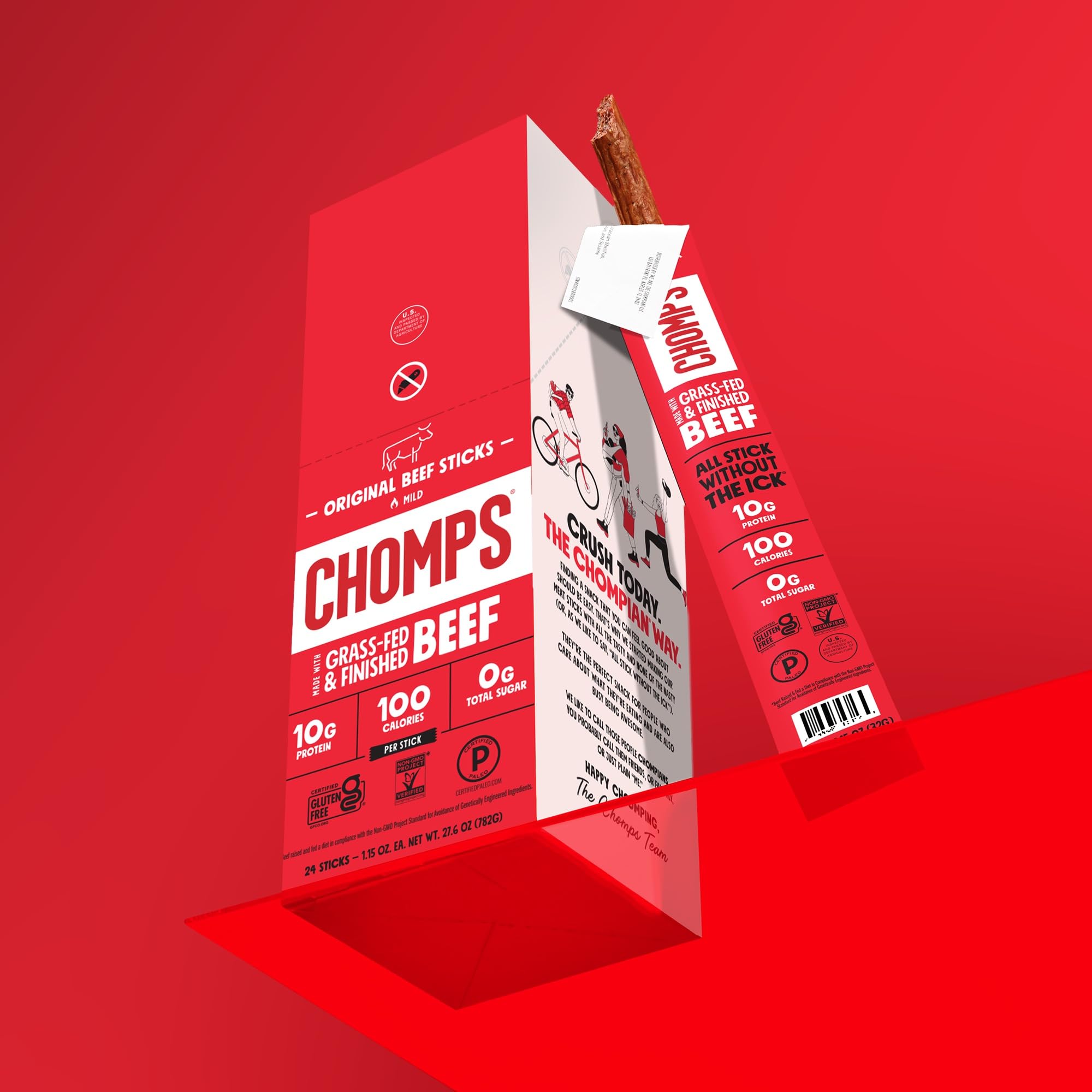 Chomps palitos dentro de mochila en aventura transmitiendo portabilidad