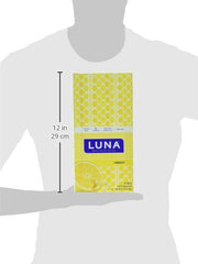 Clif Bar Luna Bar barrita en mano lista para comer, práctico para llevar