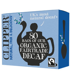 Clipper empaque frontal del té negro descafeinado muestra cantidad y beneficio sostenible