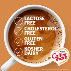 Coffee Mate en uso agregando cremosidad a una taza de café