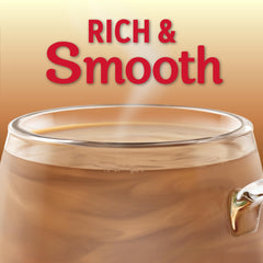 Coffee Mate servido en taza de café añadiendo suavidad y cuerpo