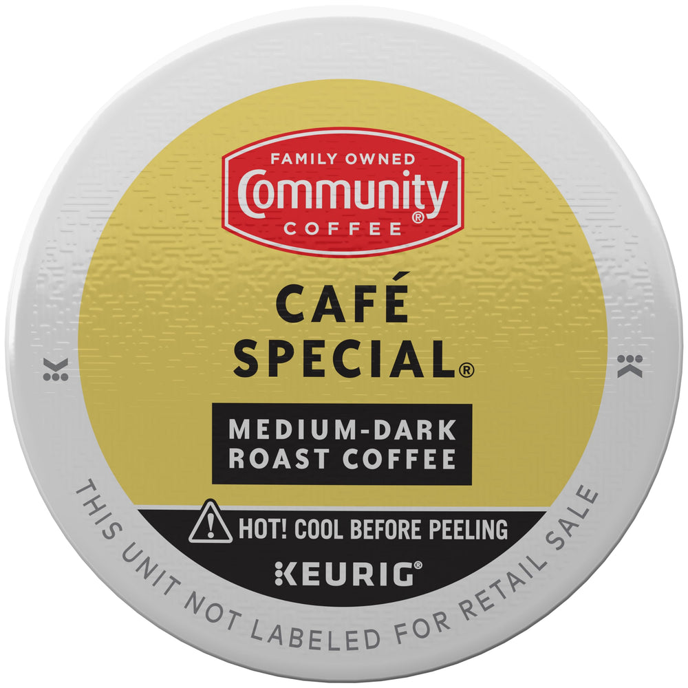 Community Coffee cápsula K-Cup en primer plano evidenciando sello de frescura