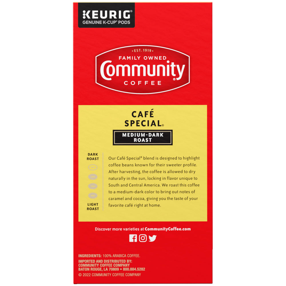 Community Coffee caja junto a una regla para mostrar tamaño y cantidad de 32 cápsulas
