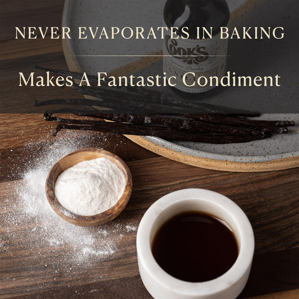 Taza de café aromatizada con Cook's vainilla en polvo demostrando sabor sin alcohol
