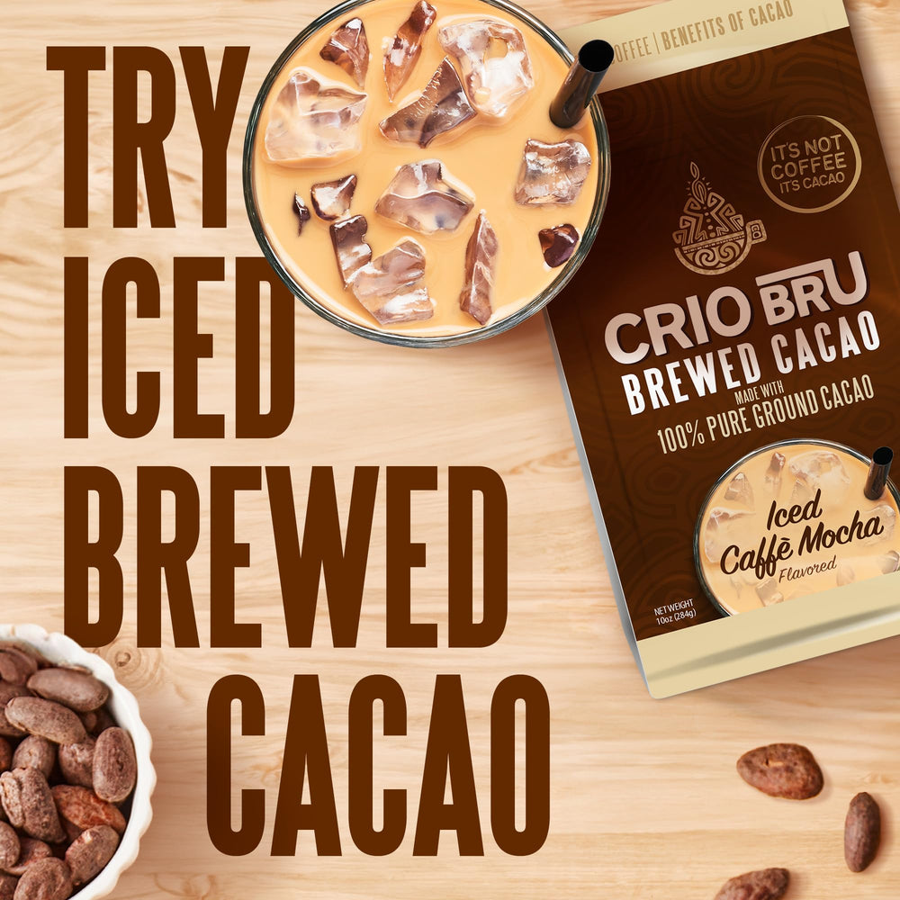 Crio Bru taza siendo vertida con cacao preparado, sabor intenso a chocolate