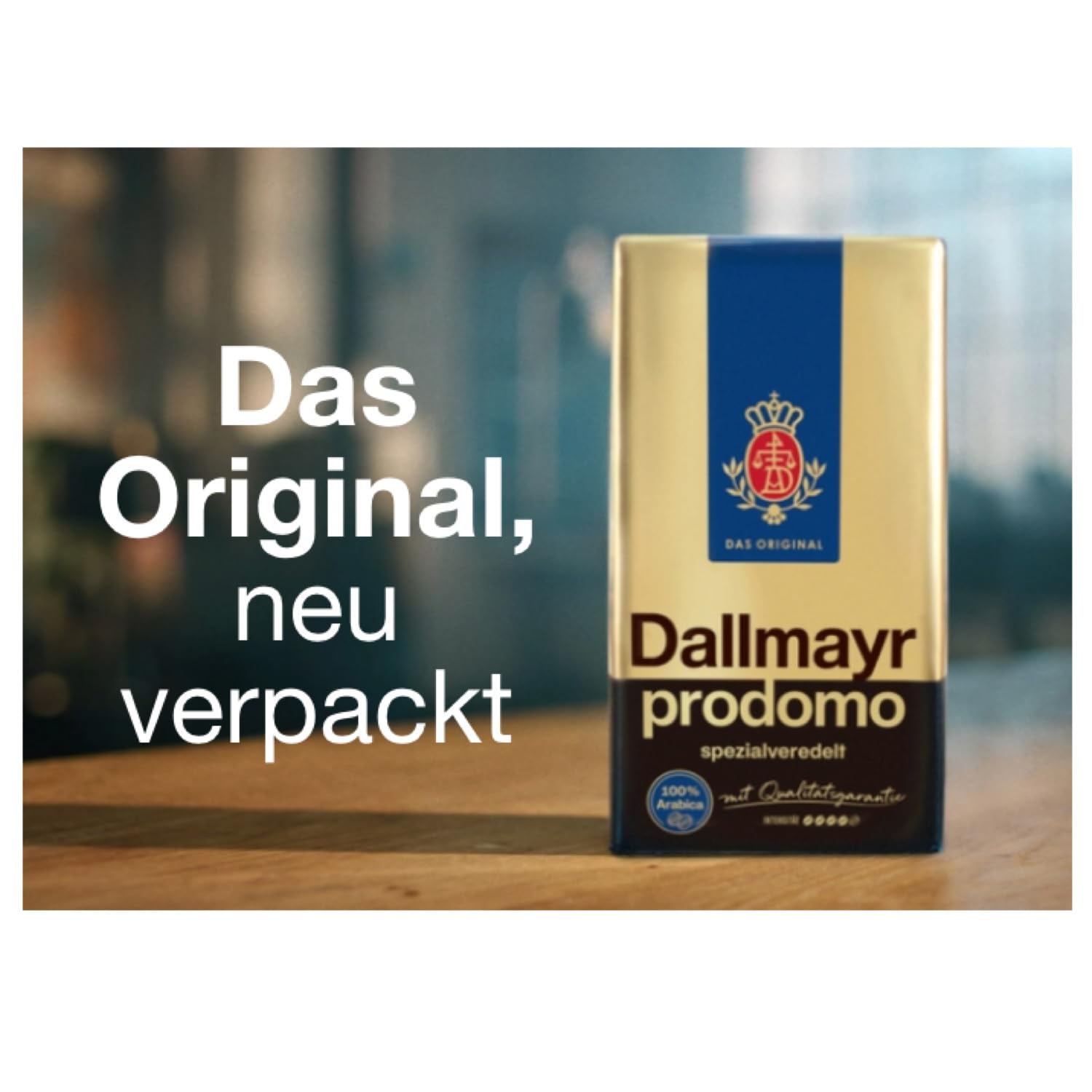 Dallmayr taza servida con crema, ilustra sabor pleno y disfrute inmediato