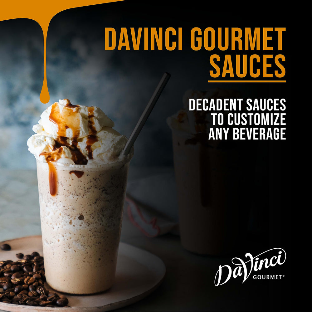 DaVinci Gourmet envase sostenido en mano mostrando facilidad de uso