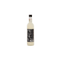 DaVinci Gourmet primer plano del jarabe que destaca su textura fluida y mezcla fácil