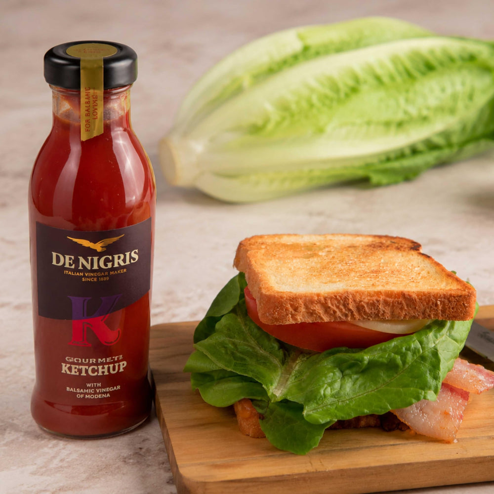 De Nigris ketchup acompañado de papas fritas para realzar snacks