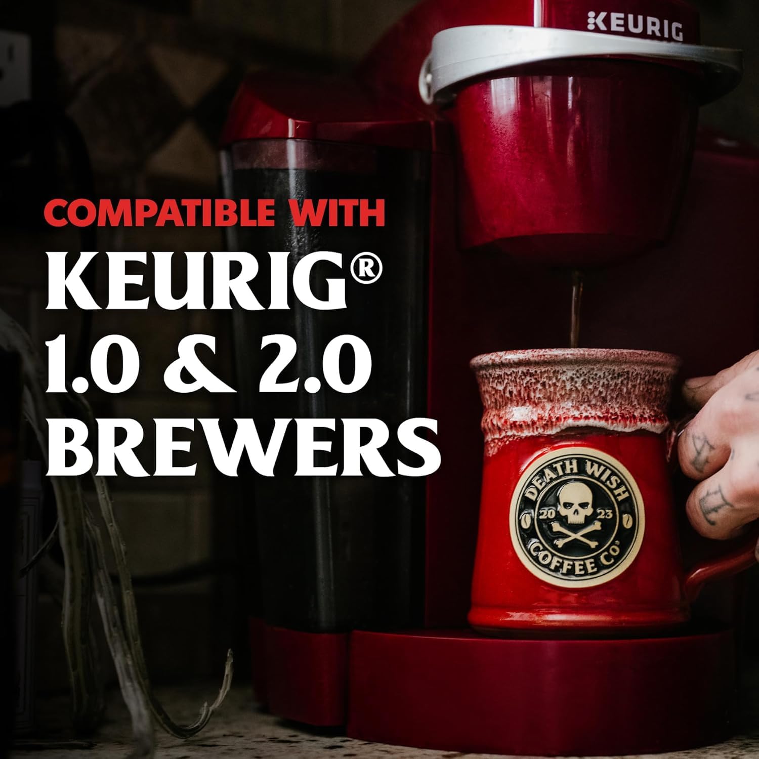 Death Wish Coffee taza servida vista superior, muestra cuerpo y crema