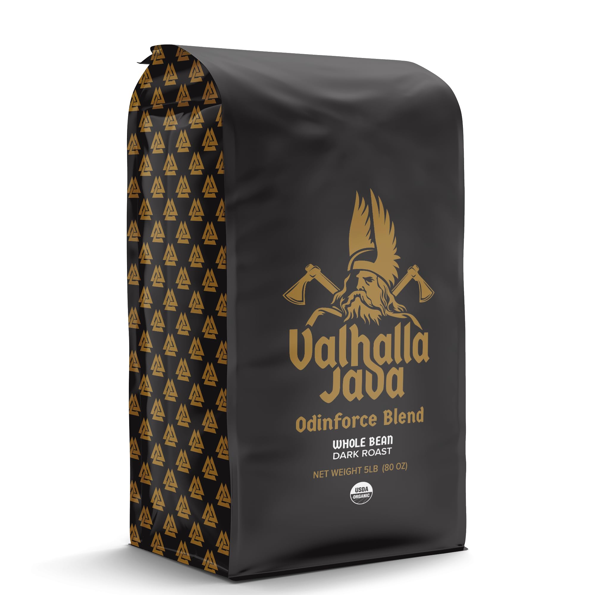 Death Wish Coffee primer plano de granos enteros resaltando frescura