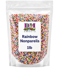 DM Sweets textura de nonpareils en primer plano que destaca crujido y color