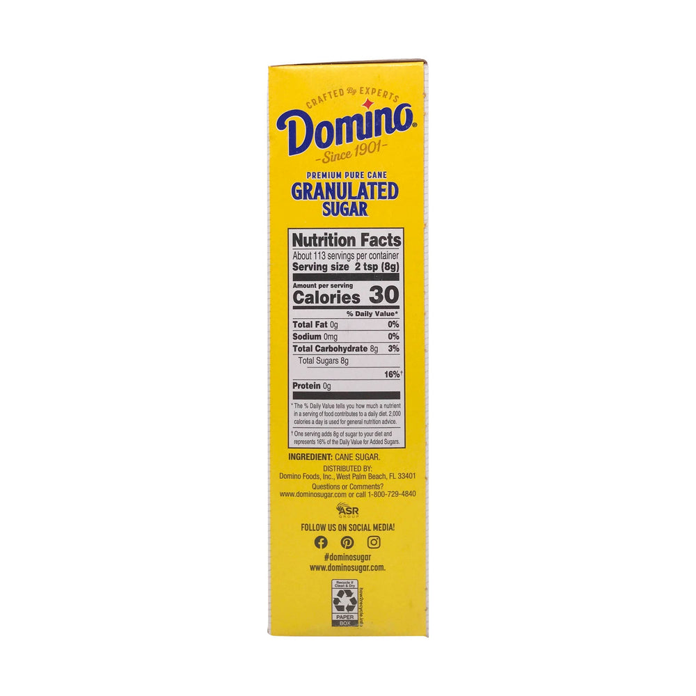 Domino azúcar en cuchara para porcionar con precisión