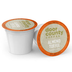 Door County Coffee cápsula individual en primer plano demostrando calidad y compatibilidad