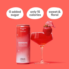 Drink Your Meditation lata en mano para comparar tamaño y facilidad de consumo