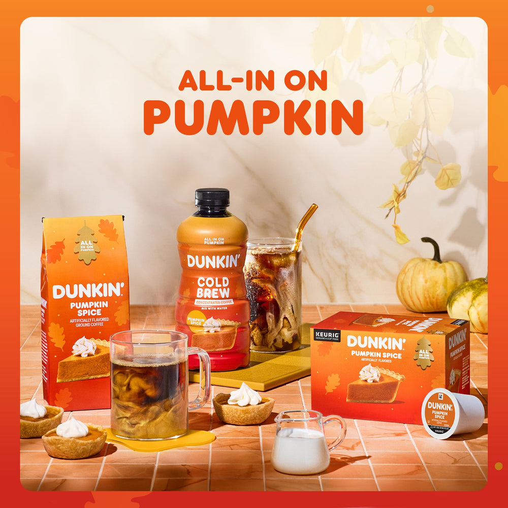 Dunkin' producto en una cocina otoñal resaltando ambiente confortable