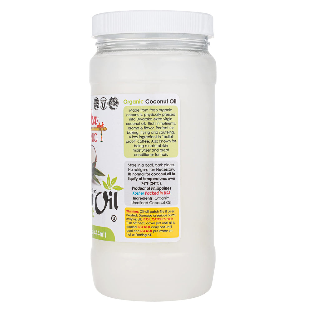 Dwaraka aceite de coco utilizado en sartén salteando verduras, aporta aroma tropical