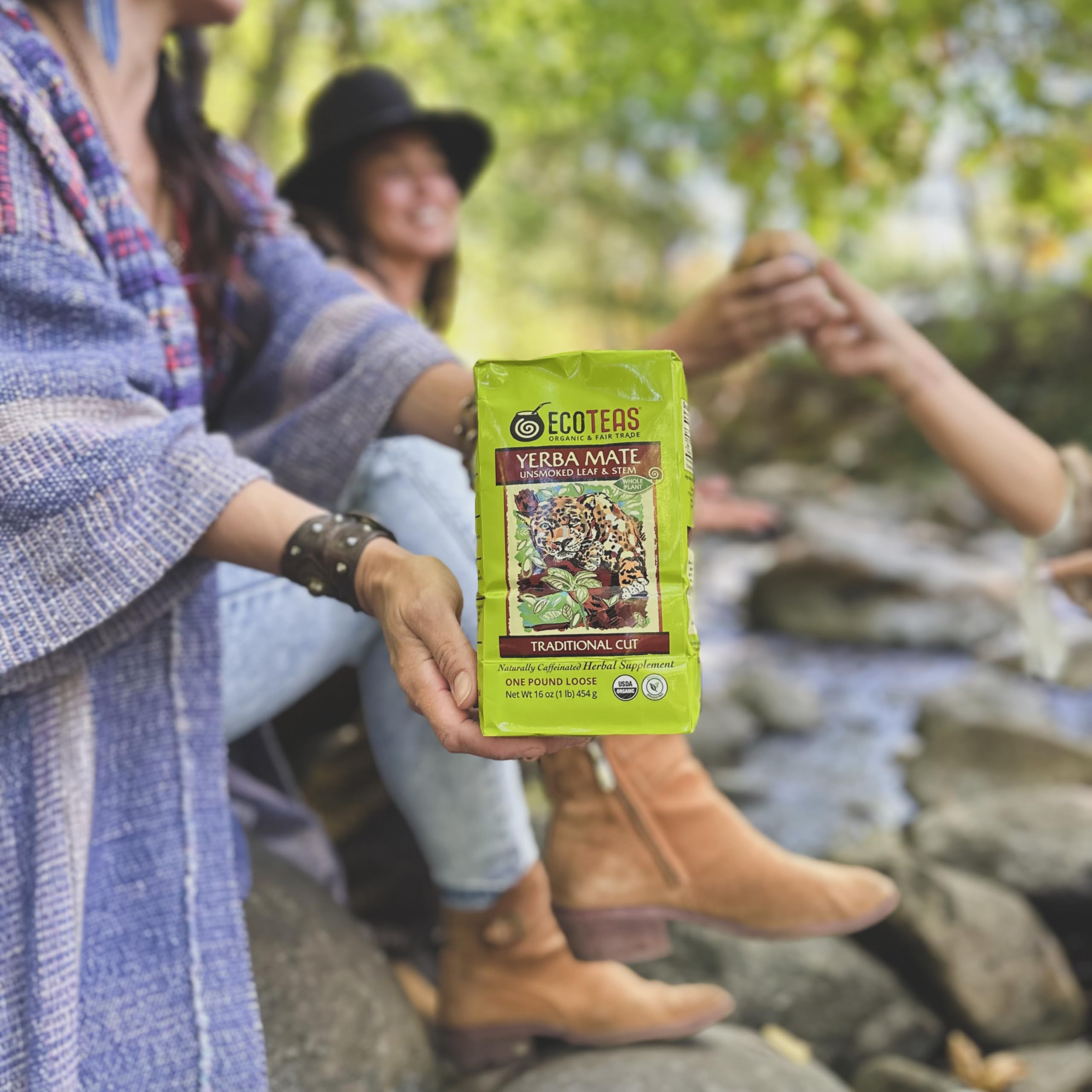 ECOTEAS escena de desayuno mostrando integración en rutina diaria