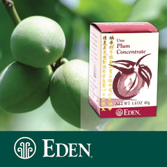 Eden concentrado disuelto en taza de agua caliente ofreciendo sabor intenso