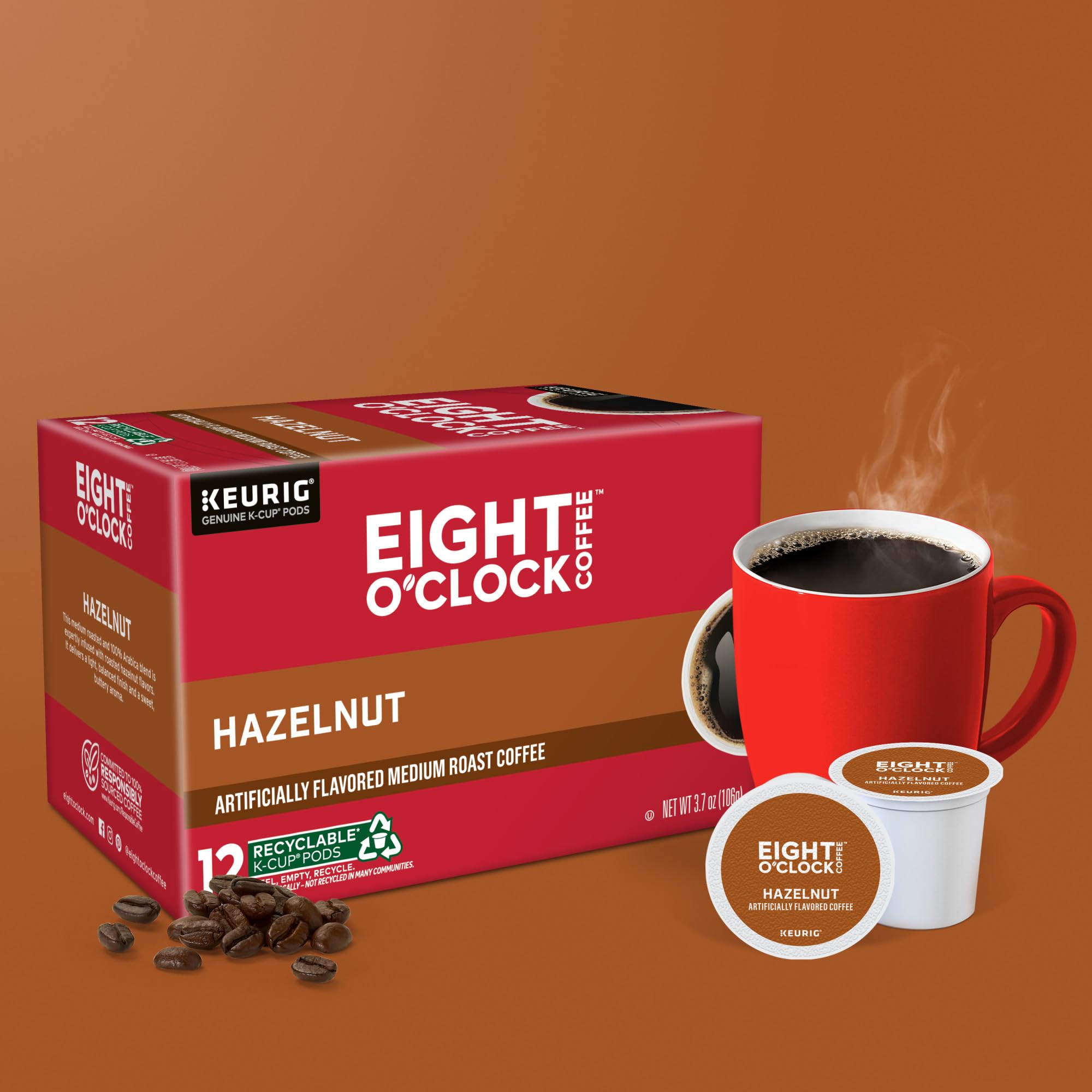 Eight O'Clock Coffee cápsula junto a taza para comparar tamaño real