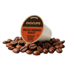 EKOCUPS cápsula insertada en cafetera Keurig para preparación rápida