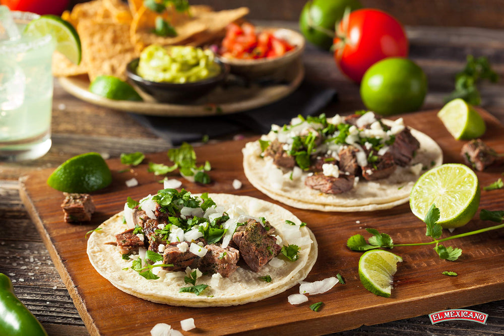 el mexicano mezcla de especias en cuenco lista para marinar carnes y verduras
