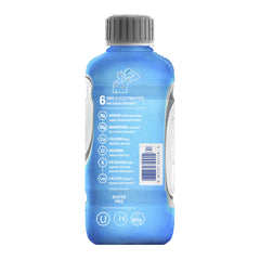Electrolit líquido azul en vaso mostrando color y transparencia, sensación refrescante