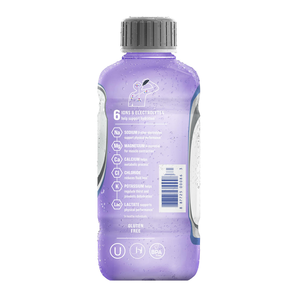 Electrolit botella en mano demostrando tamaño 21 fl oz y uso práctico