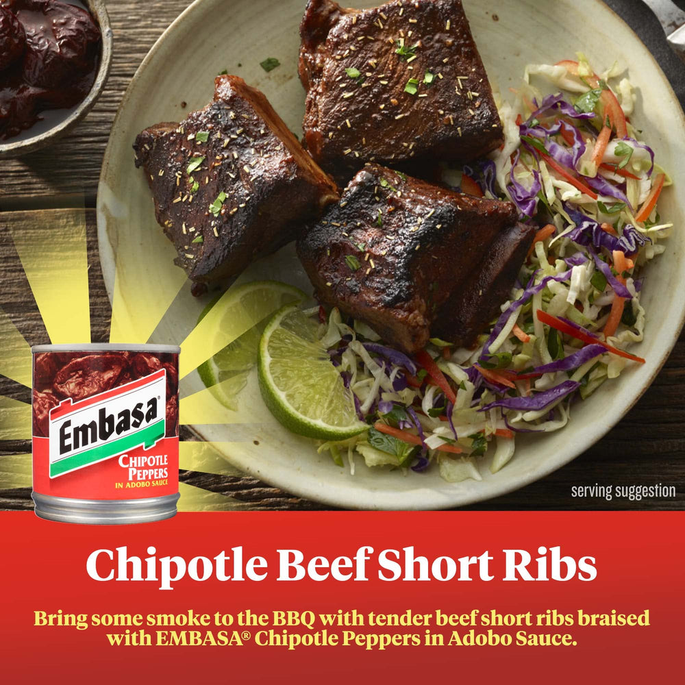Embasa chipotle escena de cocina destacando uso en marinados