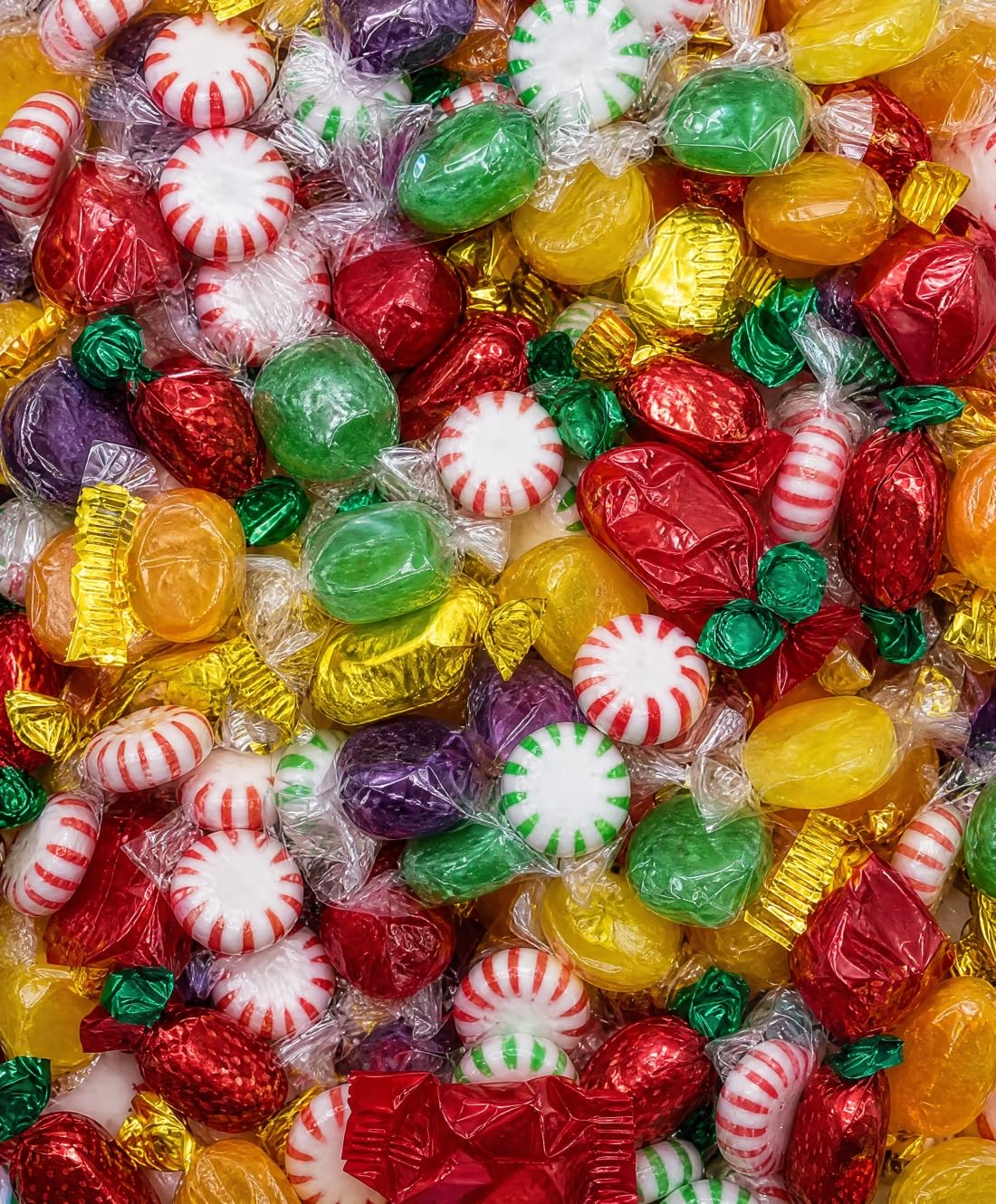 Emporium Candy frente del empaque mostrando mezcla surtida y diseño atractivo
