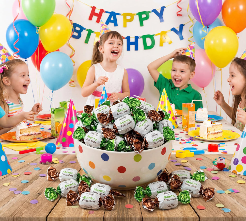 EMPORIUM CANDY mesa de fiesta con caramelos distribuidos en bolsitas, aspecto festivo y servicio fácil