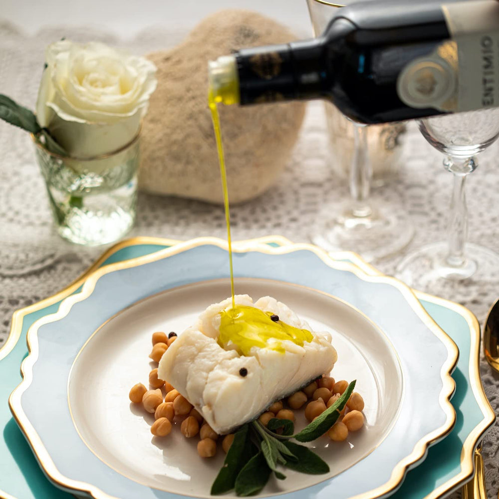 ENTIMIO Cortese aceite vertido sobre bruschetta resaltando sabor final