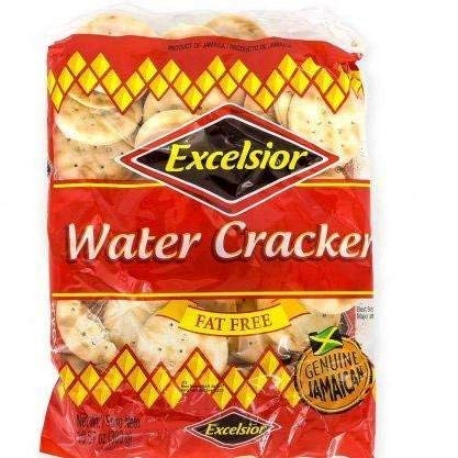 Excelsior Water Crackers envase frontal mostrando galletas crujientes y prácticas