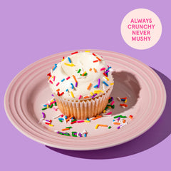 Fancy Sprinkles decorando cupcakes con resultado vibrante y festivo