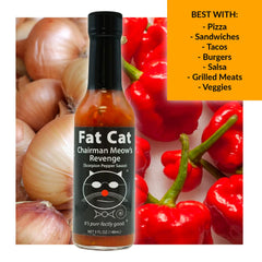 Fat Cat salsa vertida sobre tacos, añade picante y complejidad a las comidas
