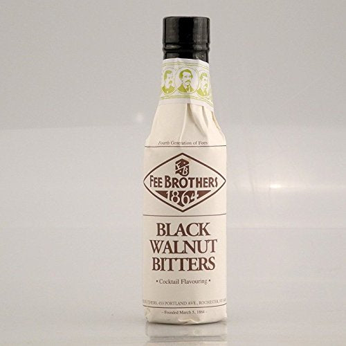 Fee Brothers Black Walnut botella frontal mostrando etiqueta clara y aroma concentrado