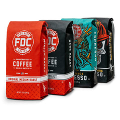Fire Department Coffee paquete frontal mostrando las cuatro mezclas, ideal para probar variedad